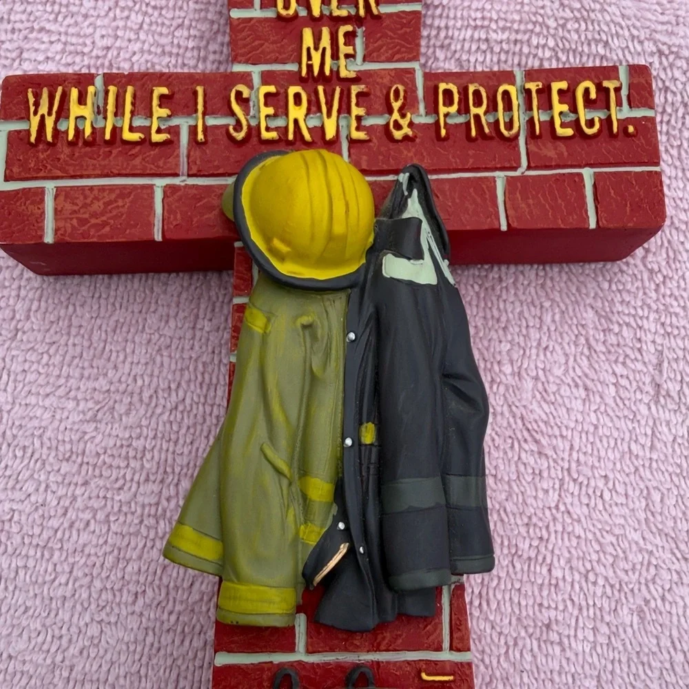 Dicksons Firefighter’s Prayer Tabletop Cross Figurine Joshua 1:9